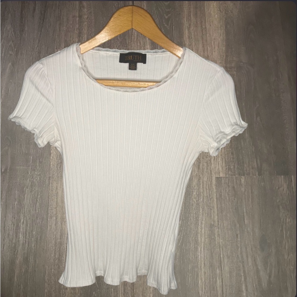 Truth by Republic White Ribbed Baby Tee Lace Trim Size Small